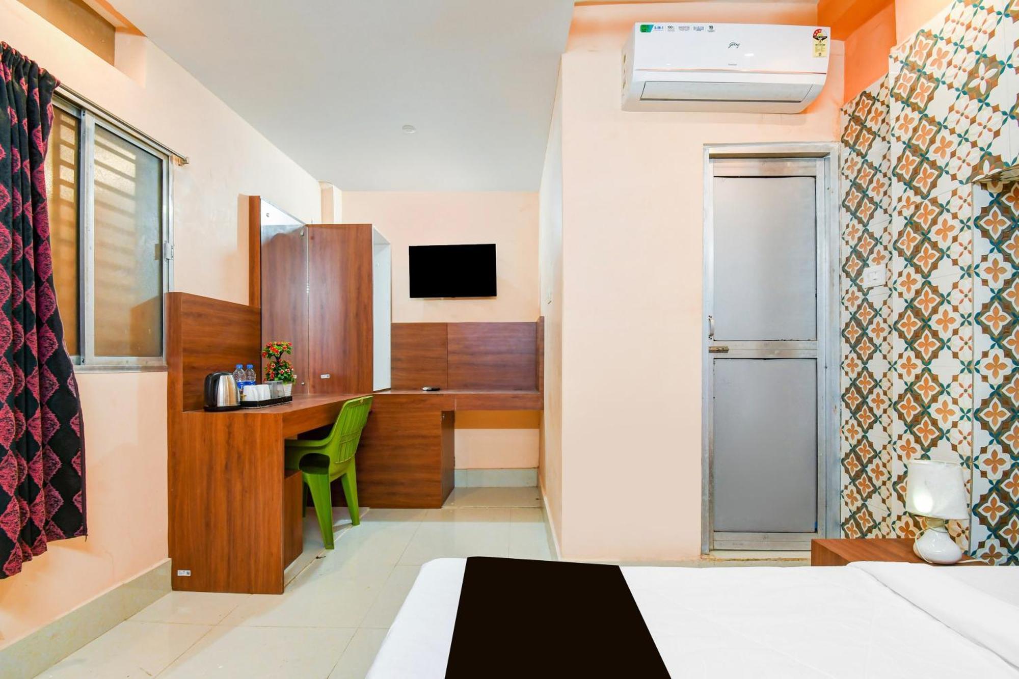 Super Hotel O Dakshin Dwar Formerly Radha Krishna Niwas Puri Kültér fotó