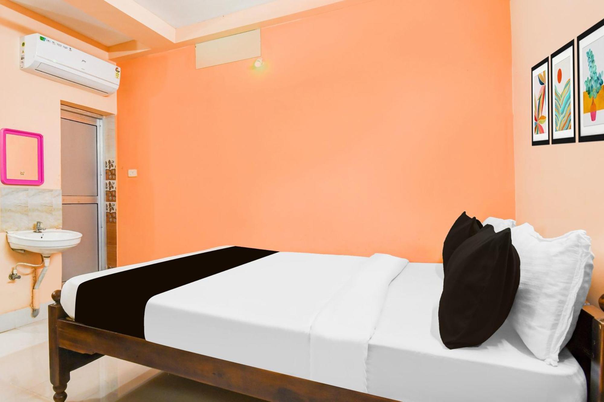 Super Hotel O Dakshin Dwar Formerly Radha Krishna Niwas Puri Kültér fotó