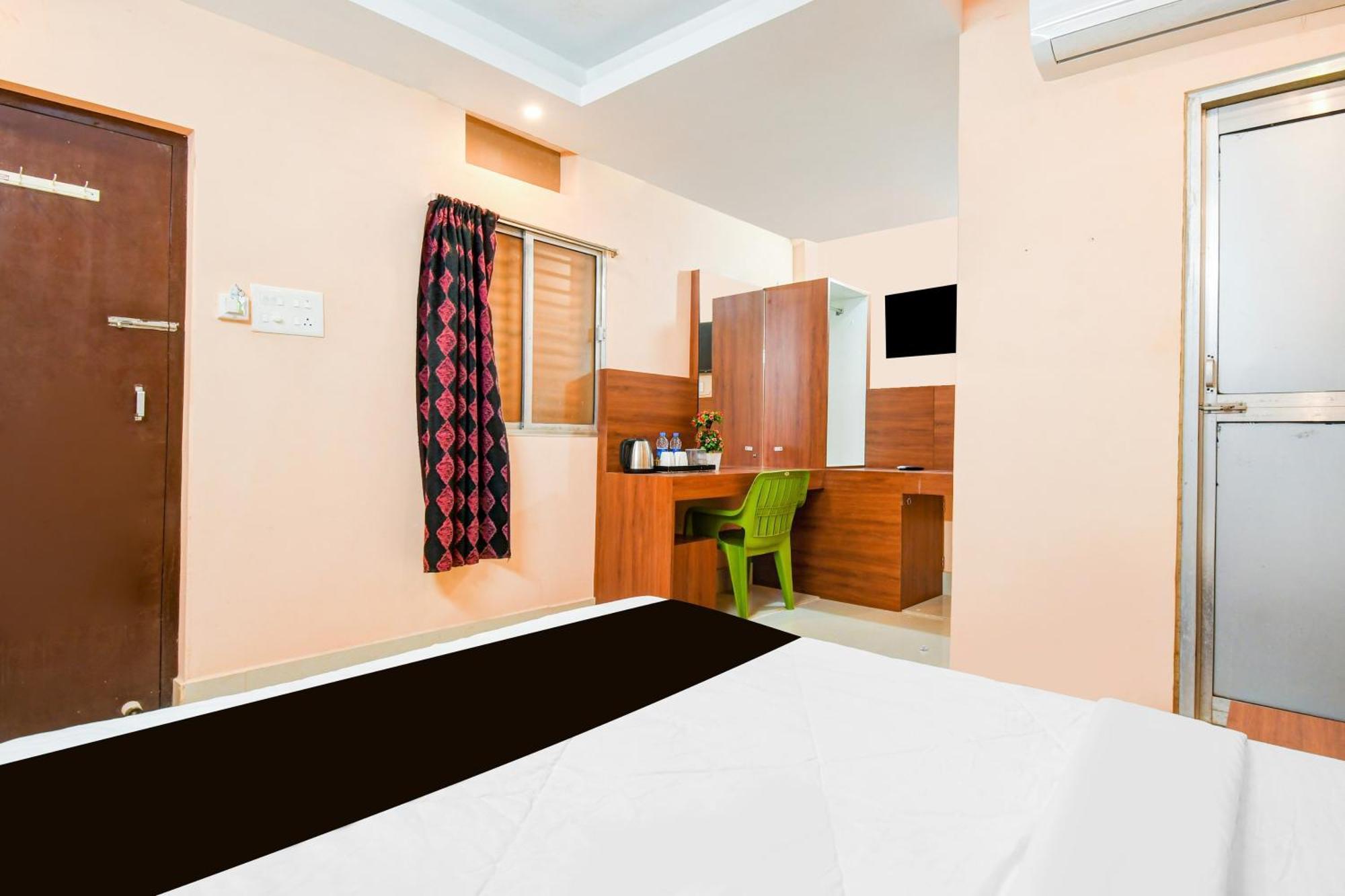 Super Hotel O Dakshin Dwar Formerly Radha Krishna Niwas Puri Kültér fotó