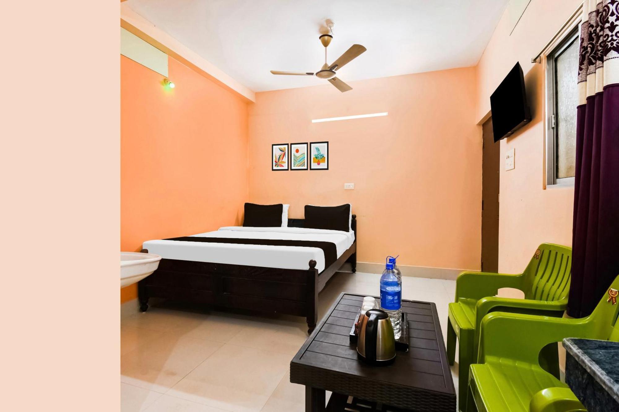 Super Hotel O Dakshin Dwar Formerly Radha Krishna Niwas Puri Kültér fotó