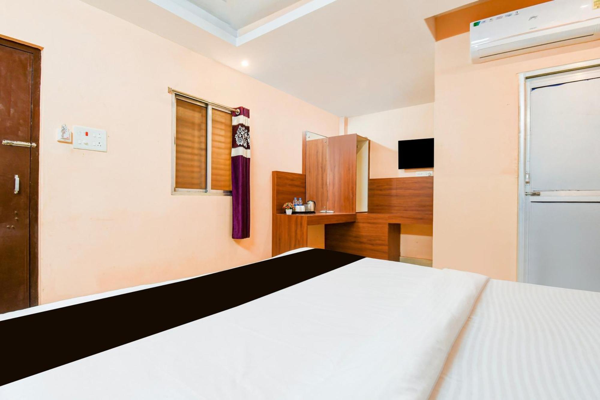 Super Hotel O Dakshin Dwar Formerly Radha Krishna Niwas Puri Kültér fotó